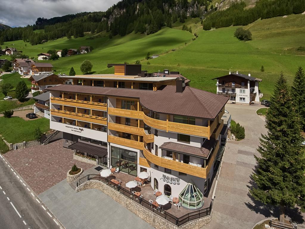Mountain Hotel Mezdi Colfosco Dış mekan fotoğraf